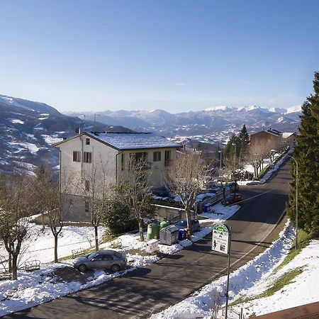 Albergo Ristorante Miramonti Toano Bagian luar foto