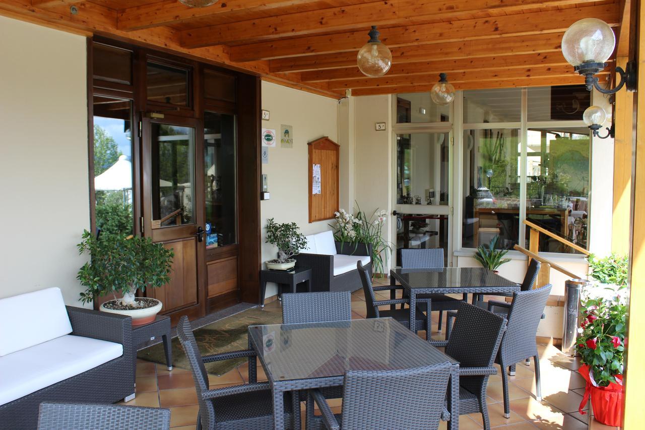 Albergo Ristorante Miramonti Toano Bagian luar foto